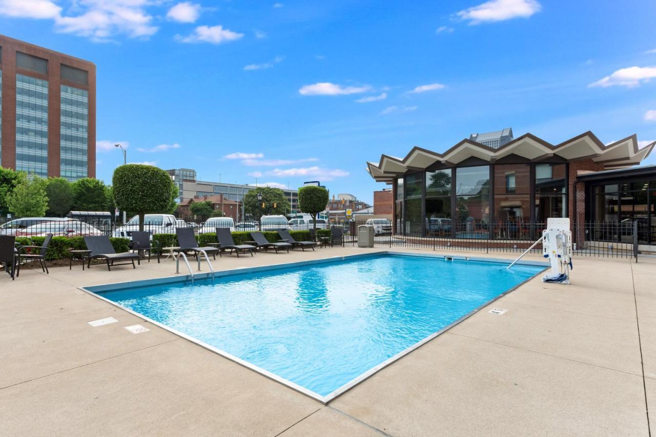 Holiday Inn Express - Columbus Downtown By Ihg Exterior foto