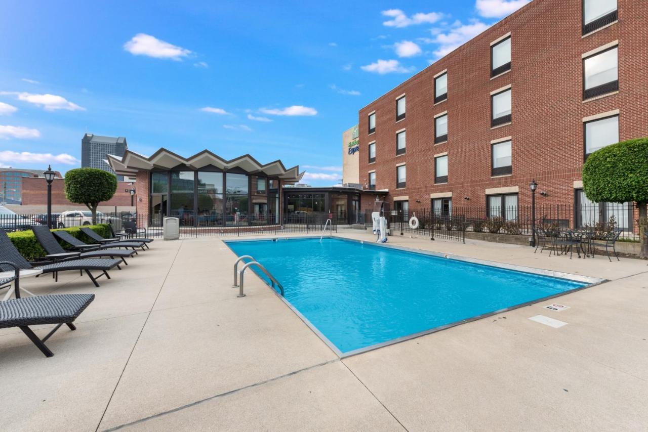 Holiday Inn Express - Columbus Downtown By Ihg Exterior foto